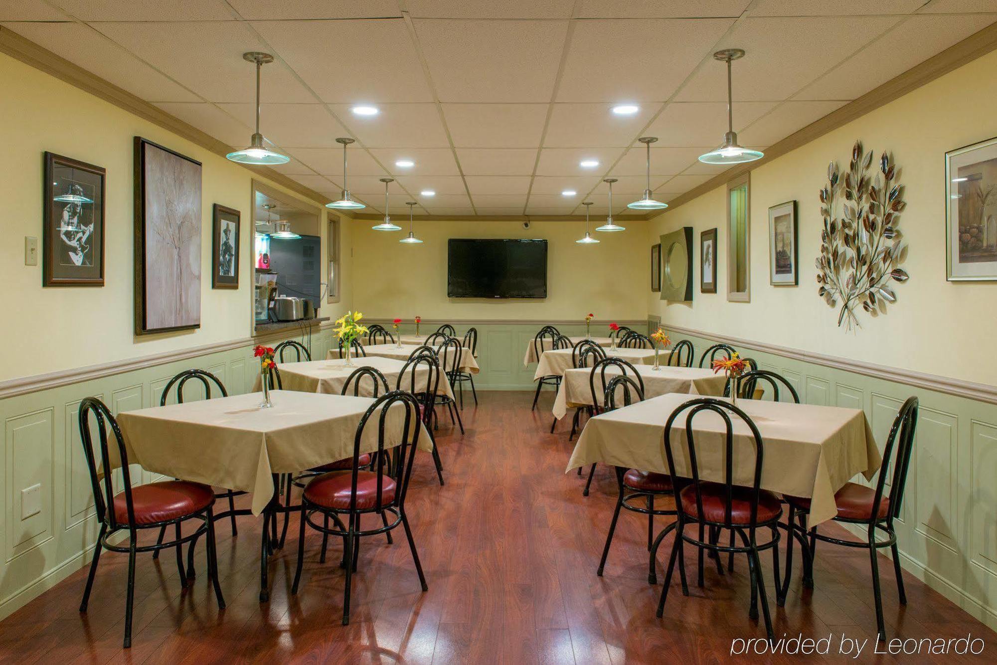 University Inn Academic Suites Orono Extérieur photo
