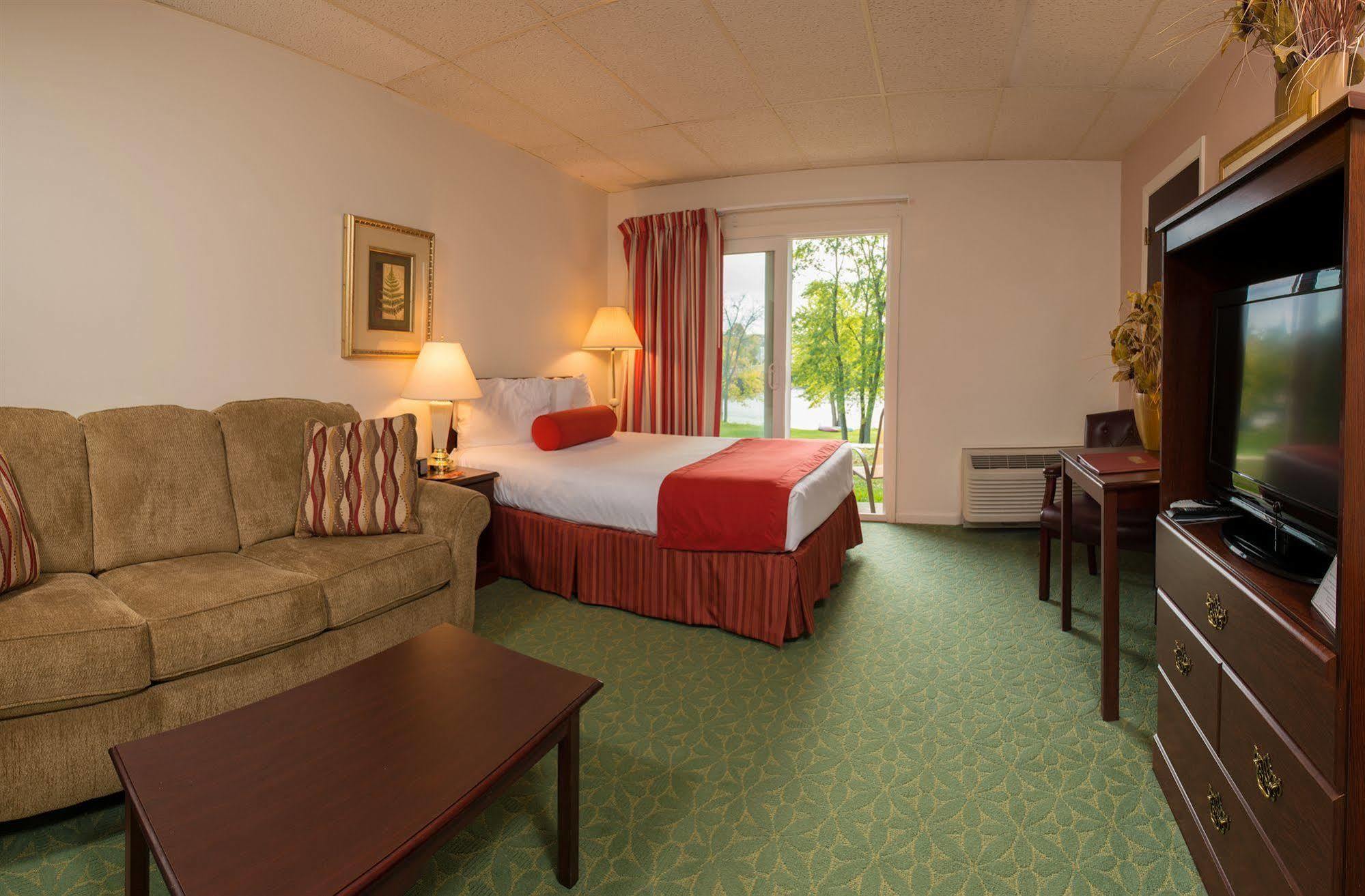 University Inn Academic Suites Orono Extérieur photo